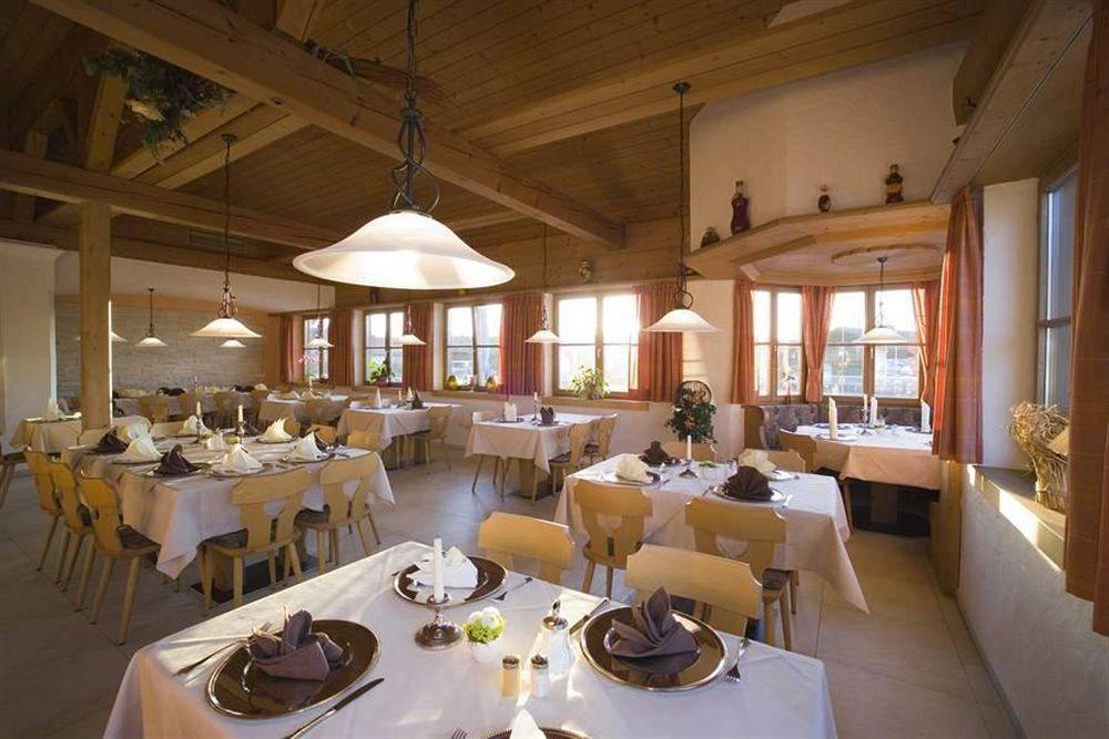 Alpchalet Schwanstein Halblech Restaurace fotografie